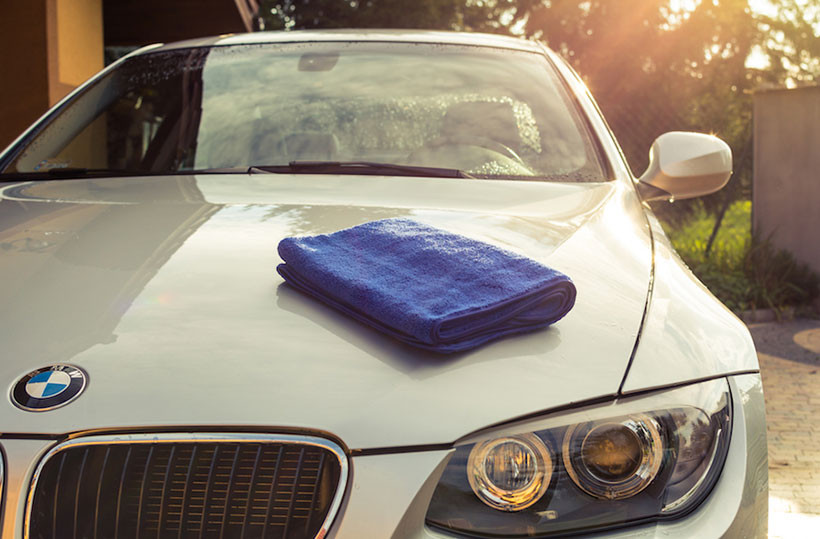 Jak osuszyć samochód ręcznikiem z mikrofibry? sklep