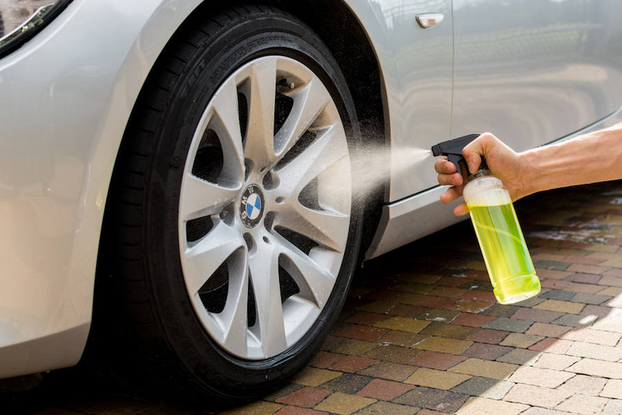 APC - uniwersalny środek do czyszczenia auta